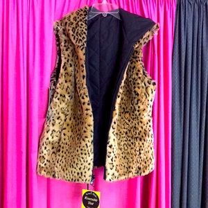 Small Reversible Faux Fur Vest Cheetah Leopard Print